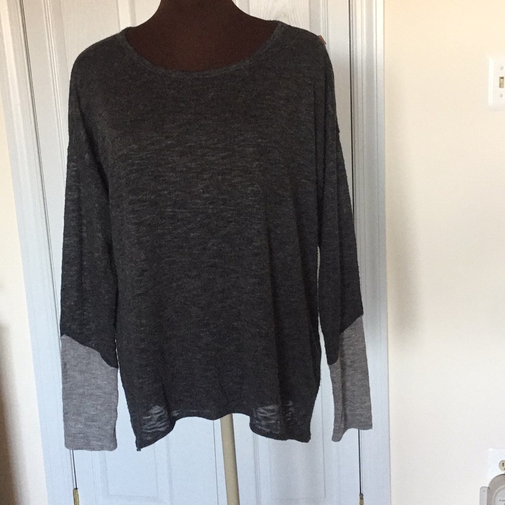 Old Navy boho knit top. Light weight